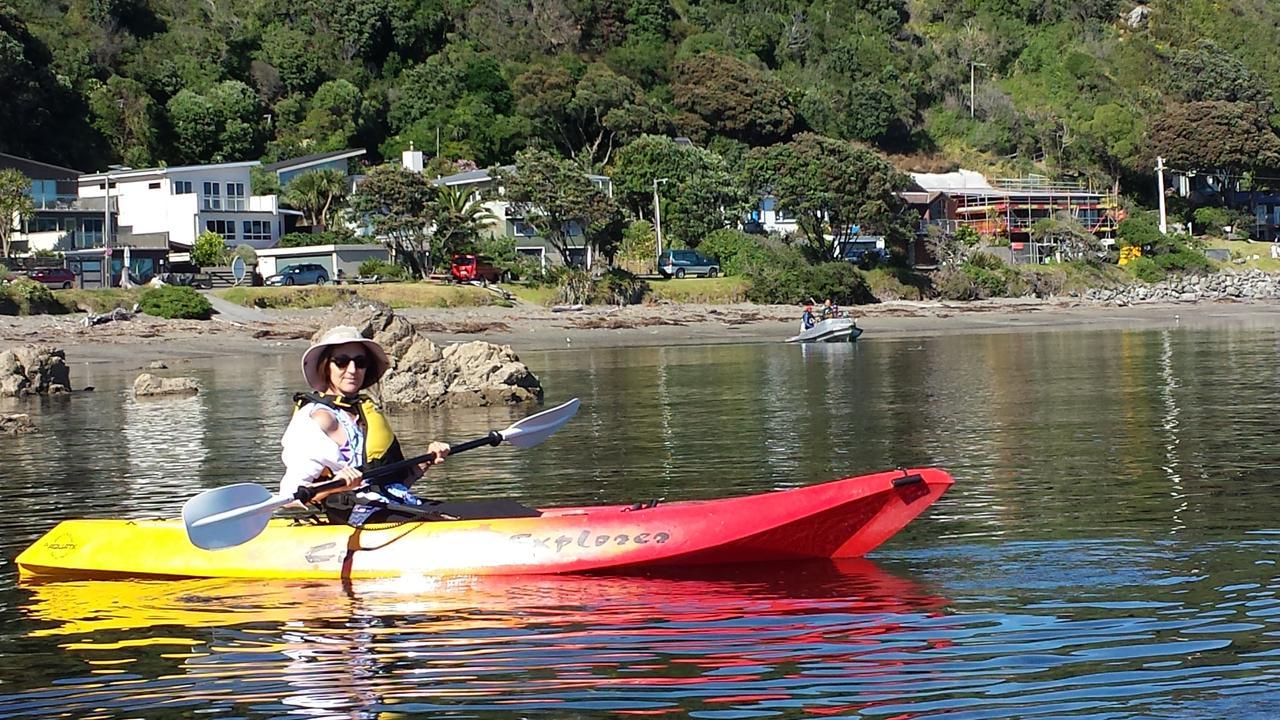 Kapiti Waves Bed & Breakfast Pukerua Bay Exterior foto
